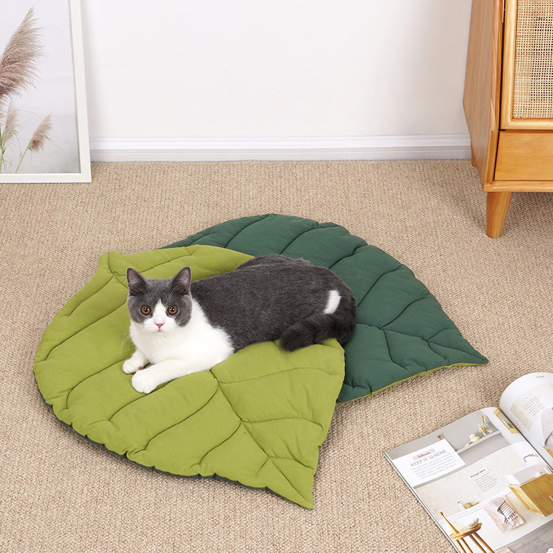 Leaf Cat Bed Mat